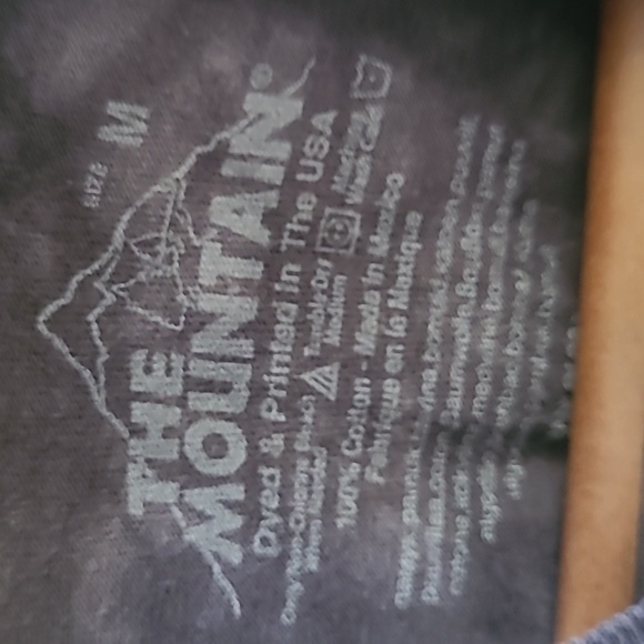 The Mountain Vintage Tie-Dye Pitbull Dog Graphic Tee Sz M - Picture 3 of 4